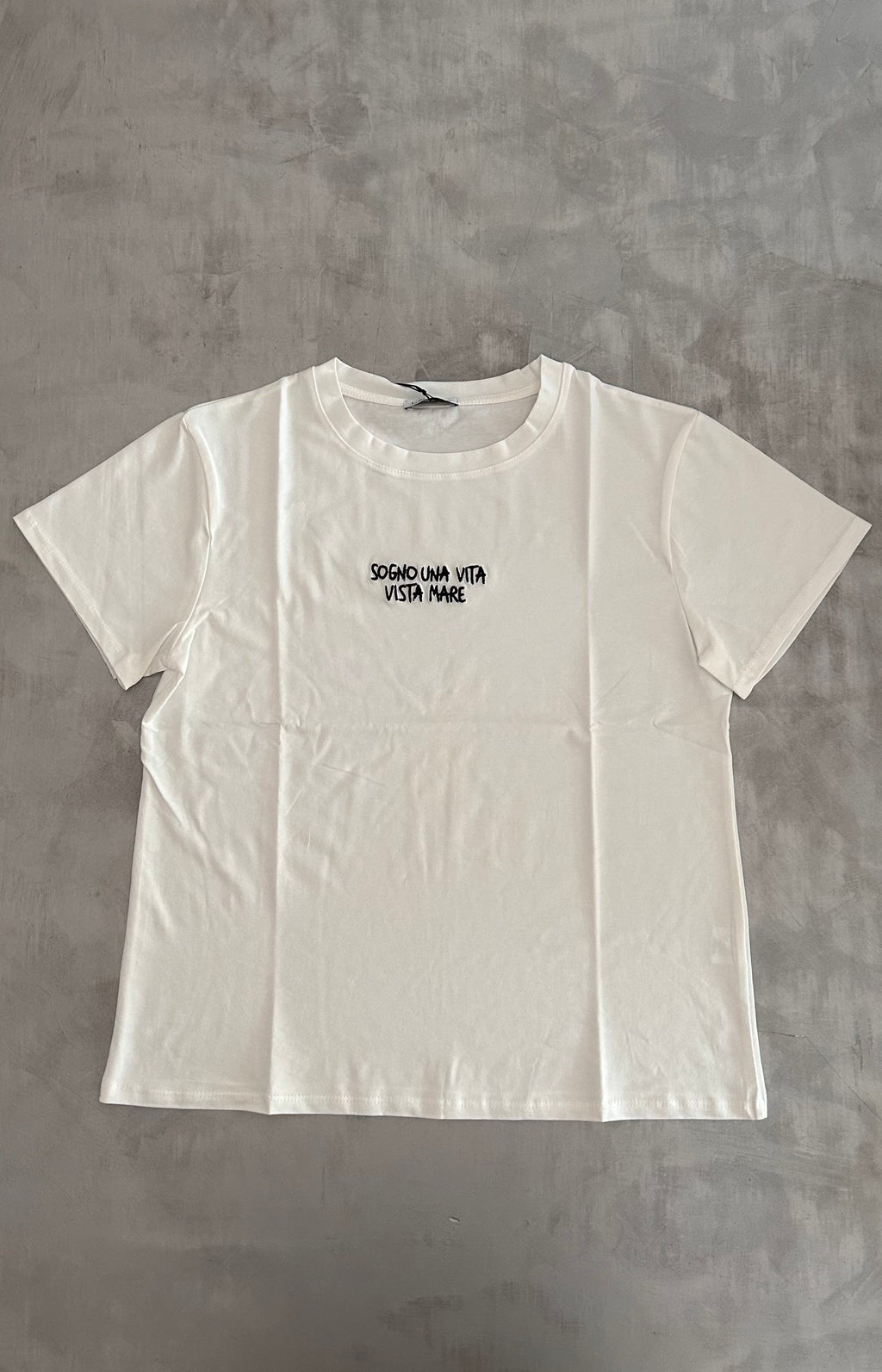 T-shirt ricamata Namastè