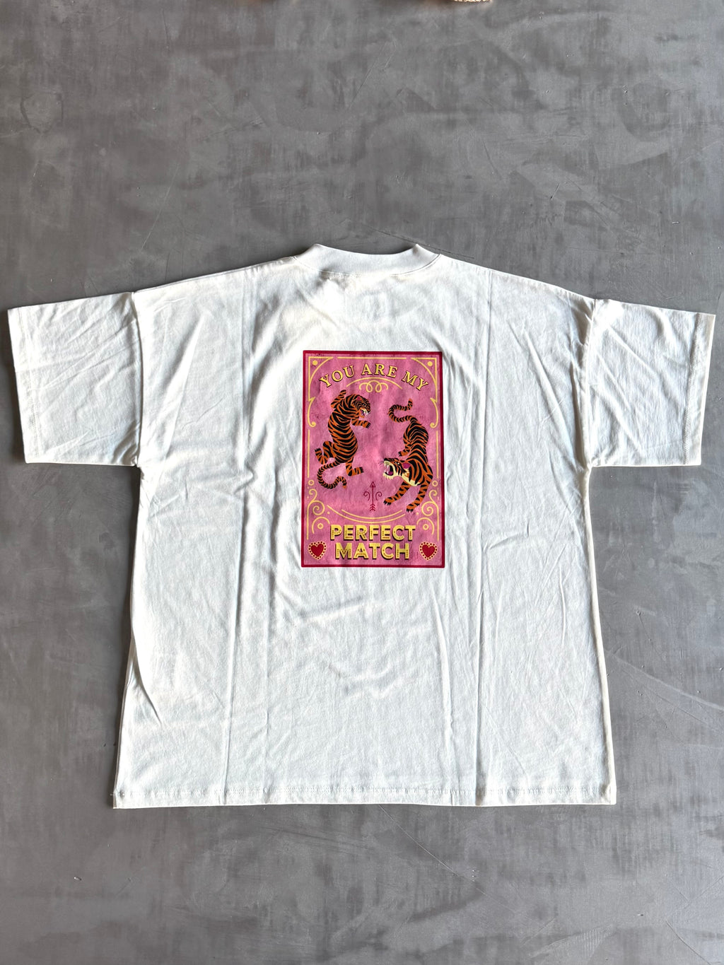 T-shirt over Vicolo
