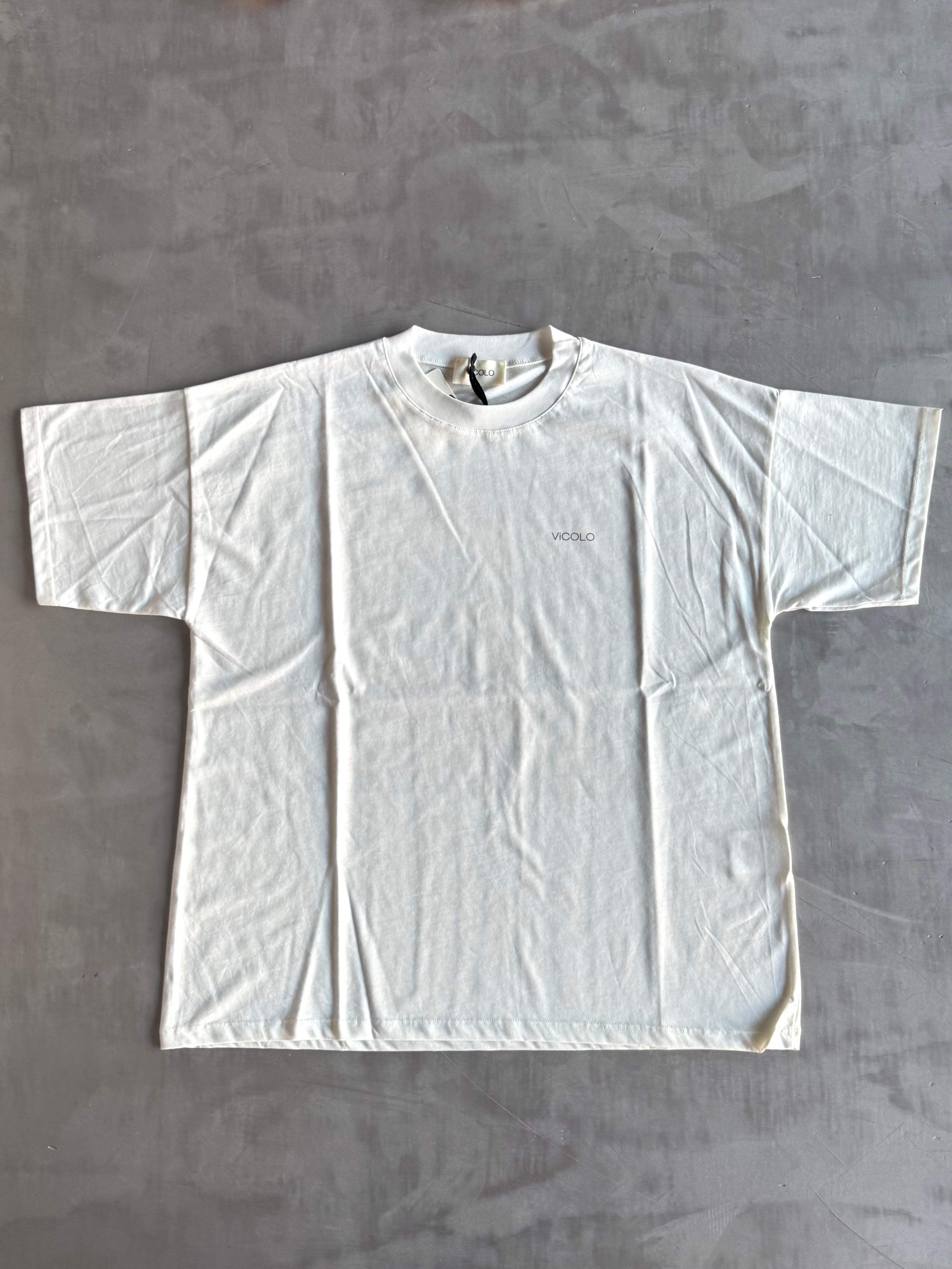T-shirt over Vicolo