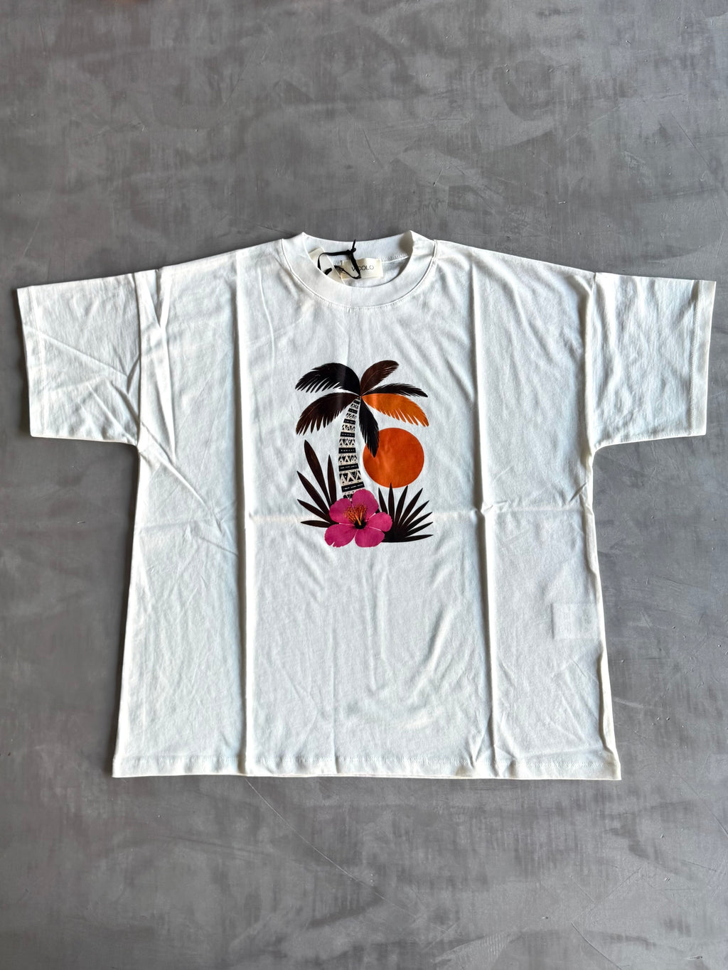 T-shirt over Vicolo
