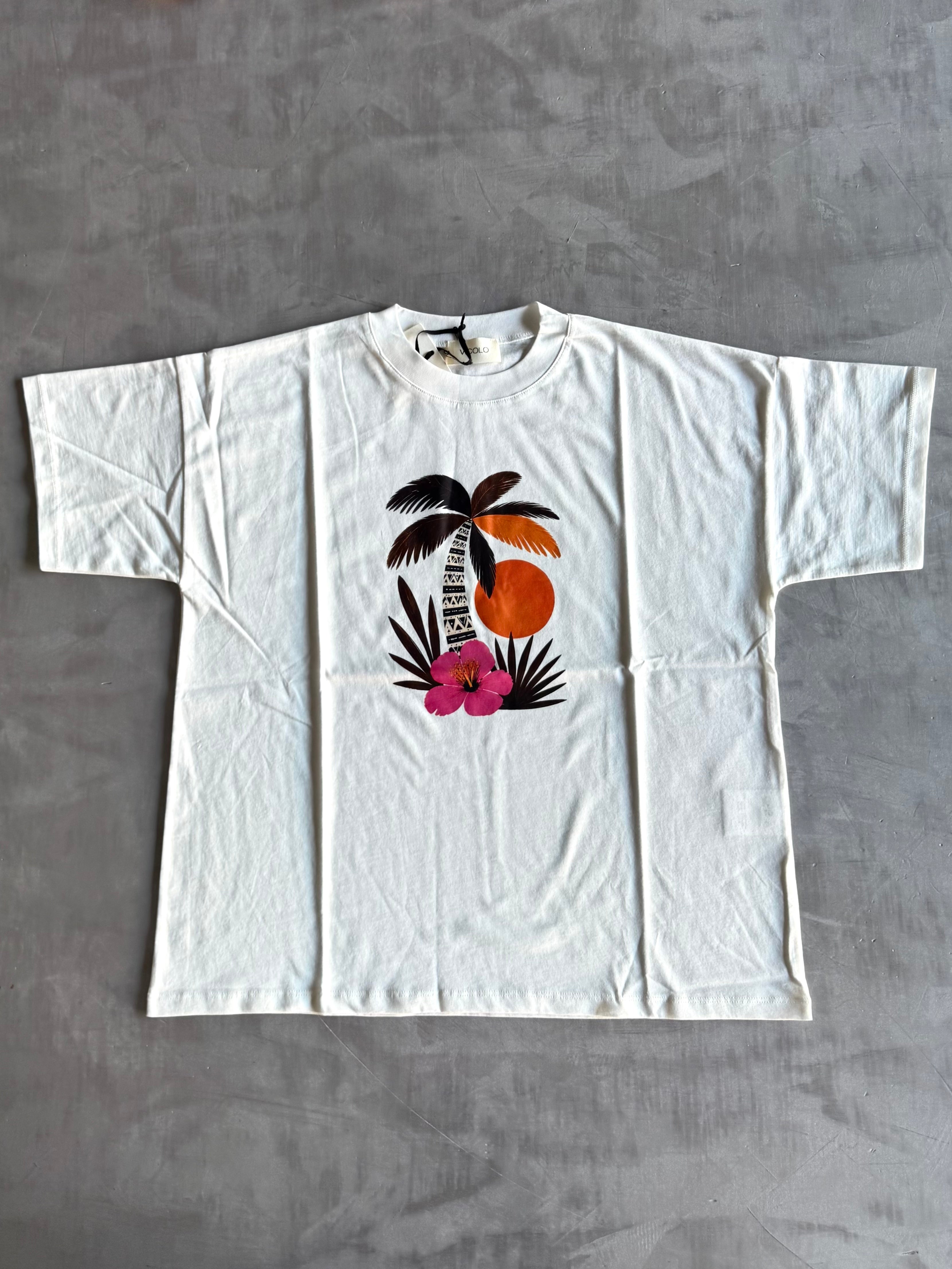 T-shirt over Vicolo