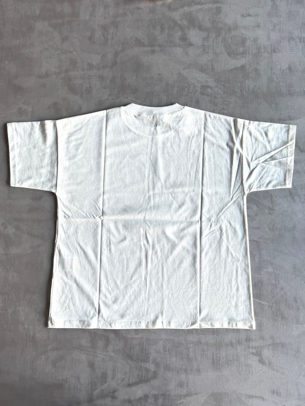 T-shirt over Vicolo