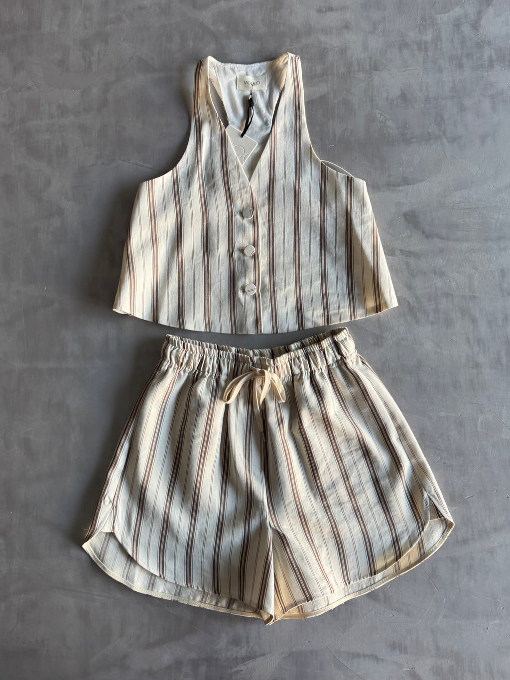 Twin set Vicolo gilet e short