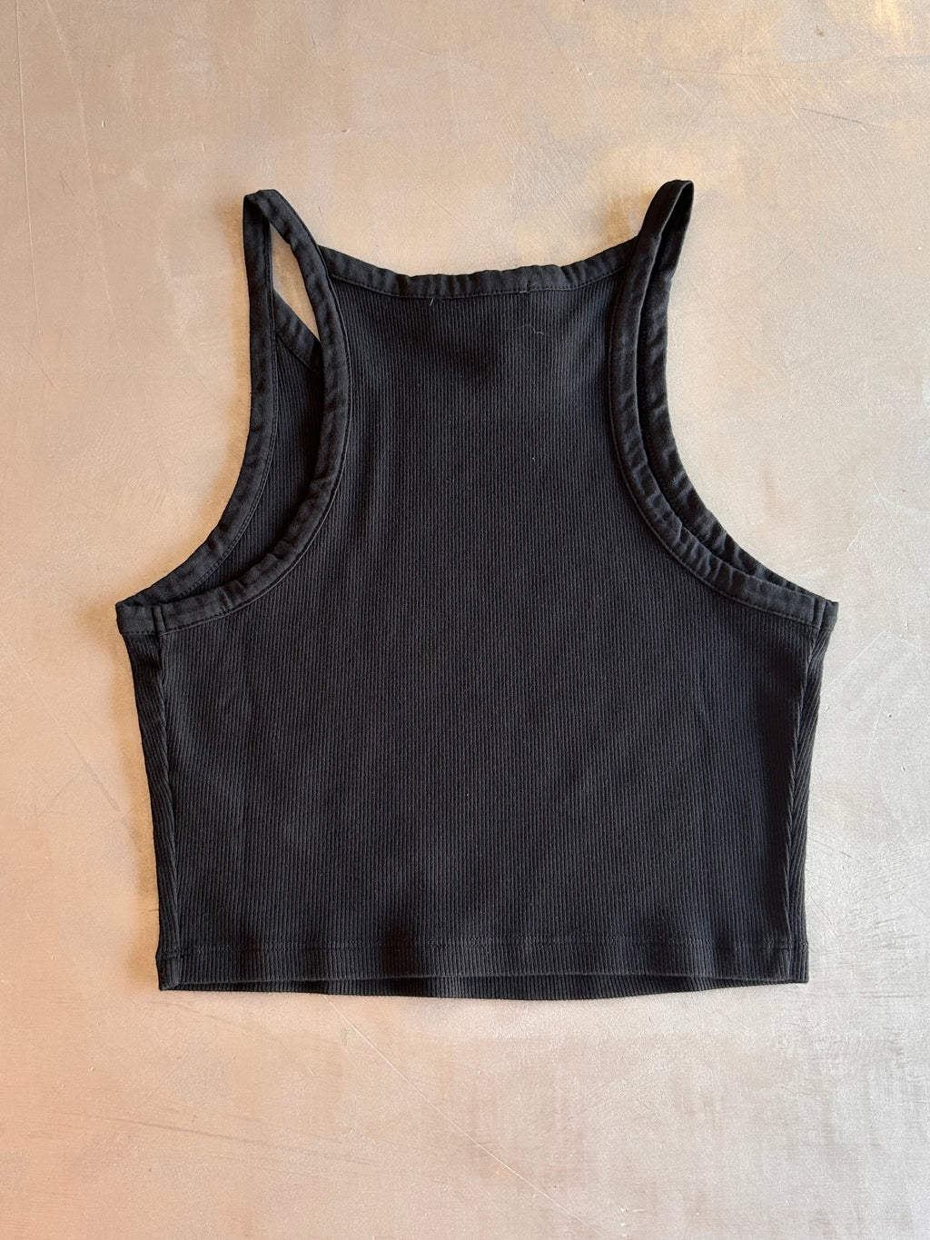 Top cropped Vicolo