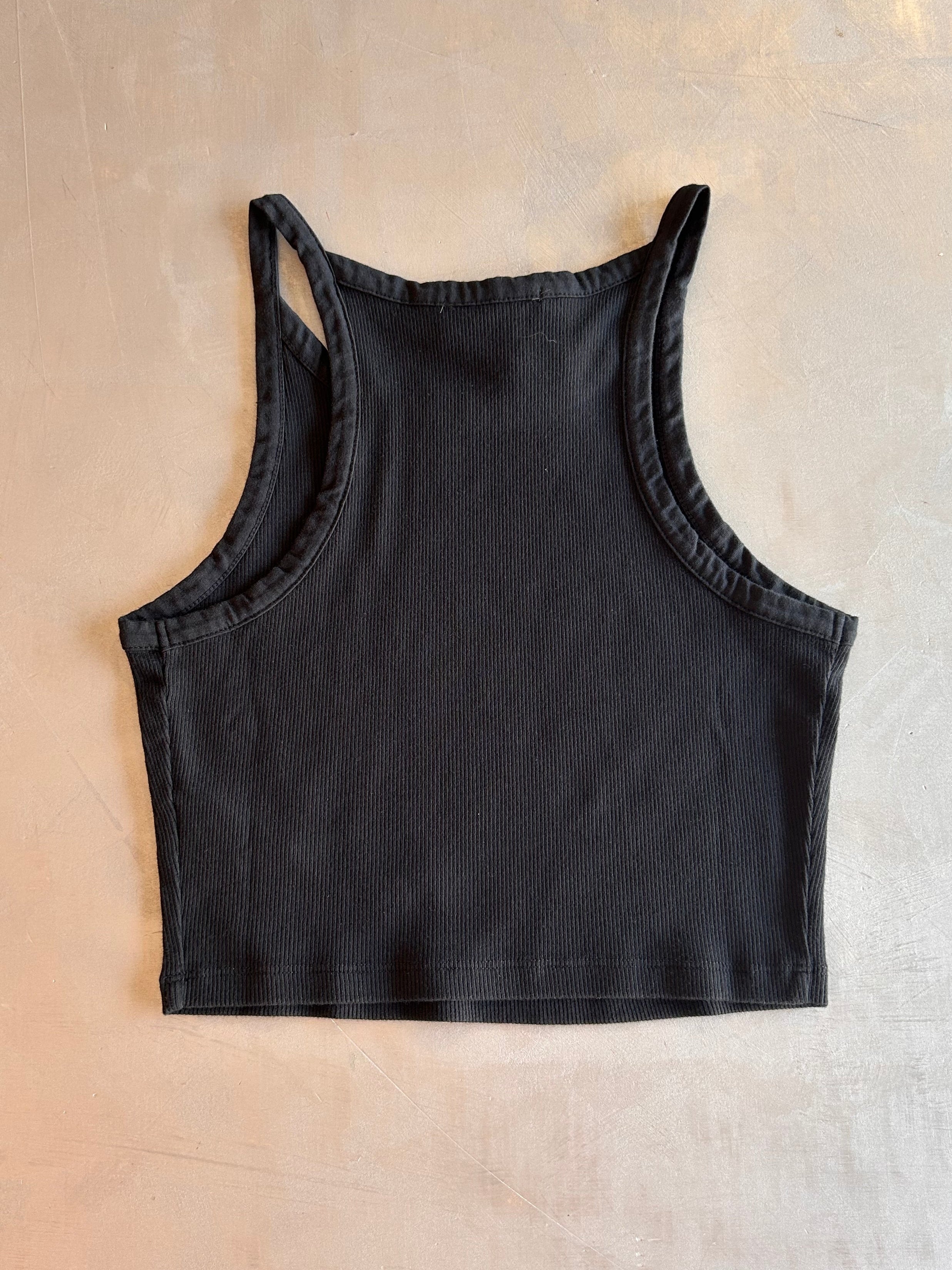Top cropped Vicolo