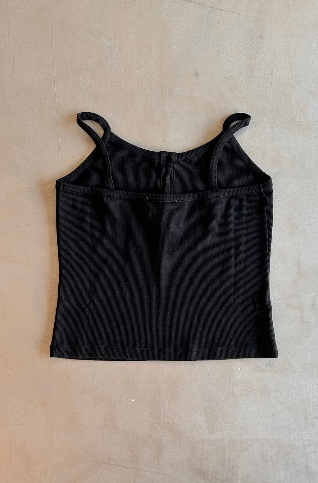 Top cropped Vicolo