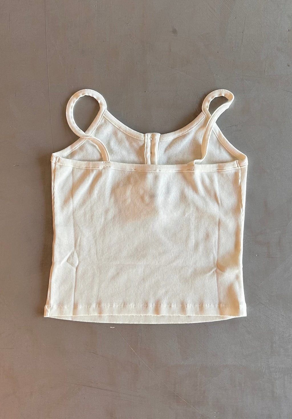 Top cropped Vicolo