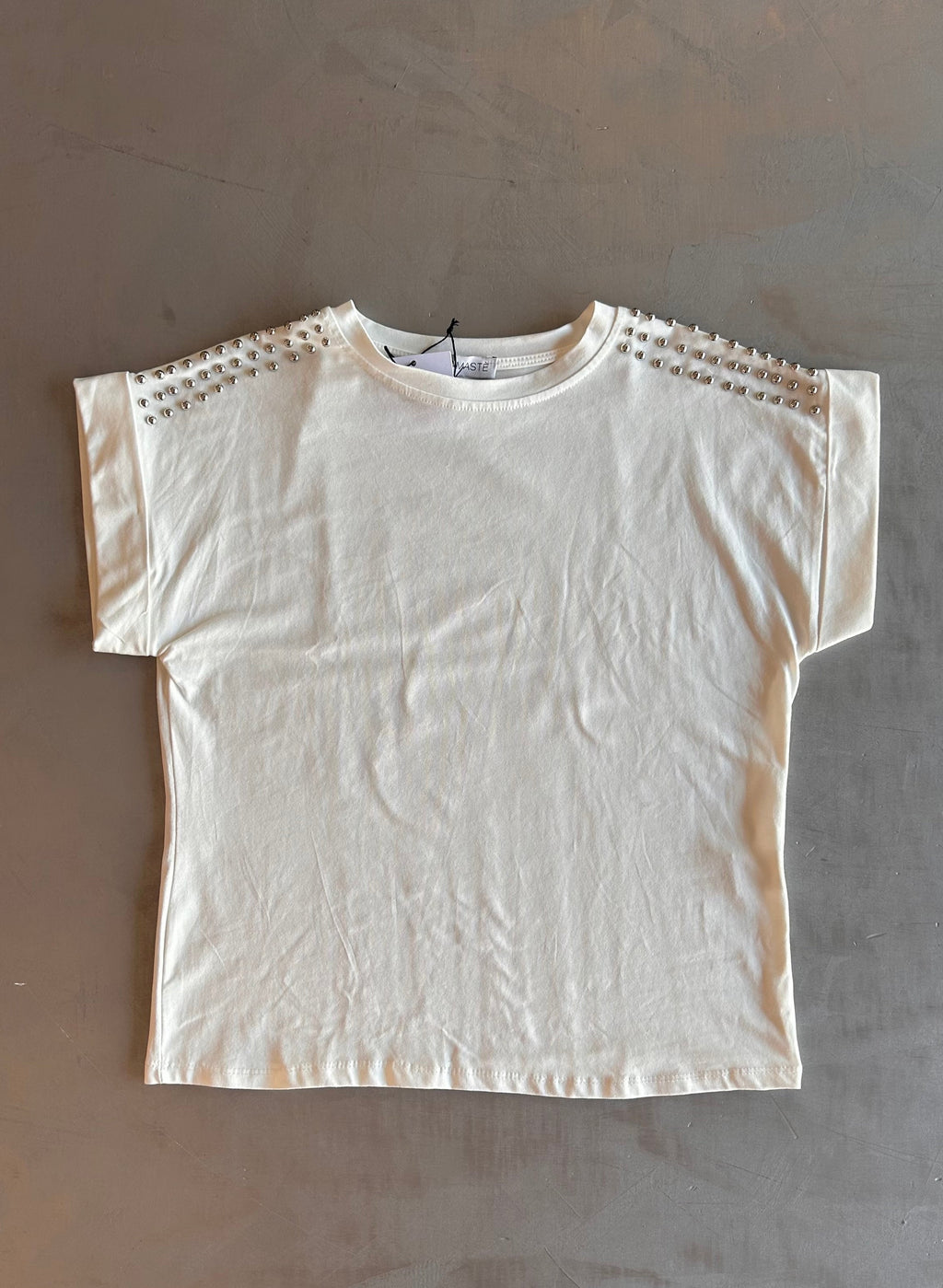 T-shirt Namastè con borchie