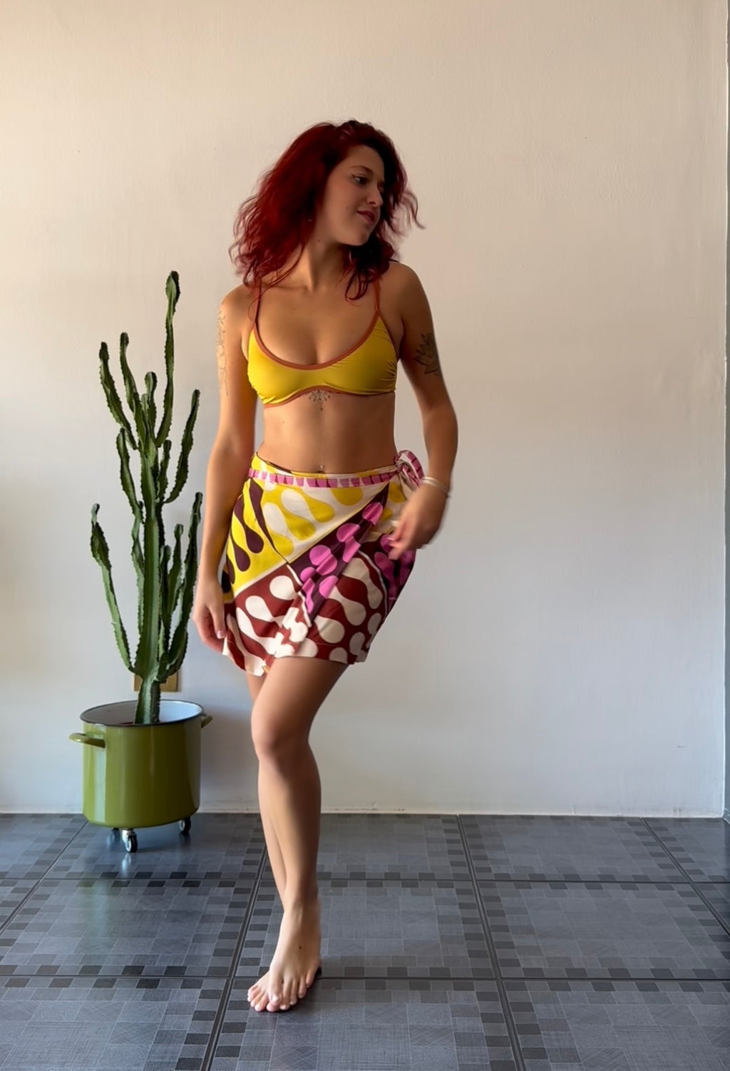 Set Bikini e pareo corto Vicolo