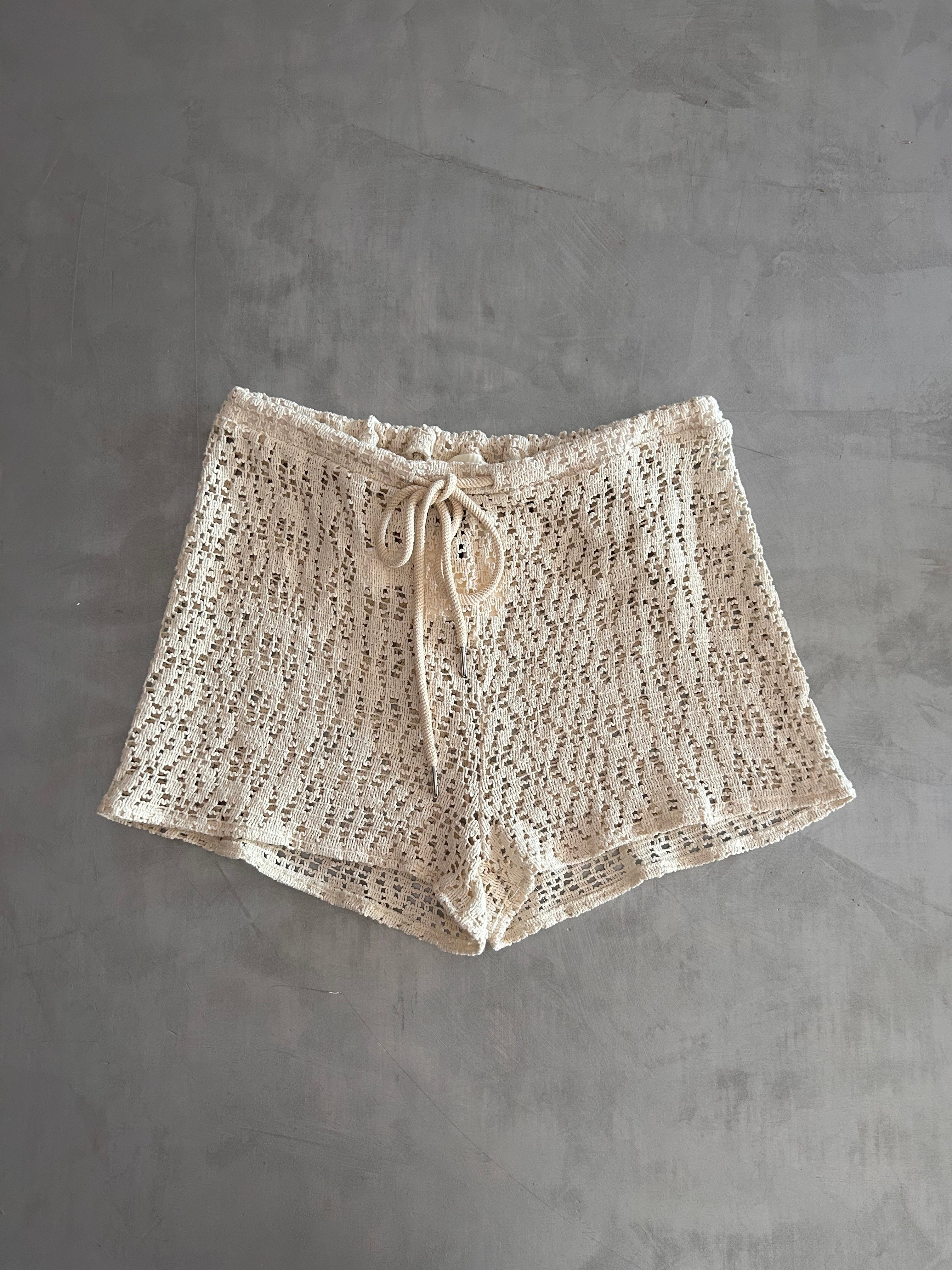 Shorts macramè Vicolo
