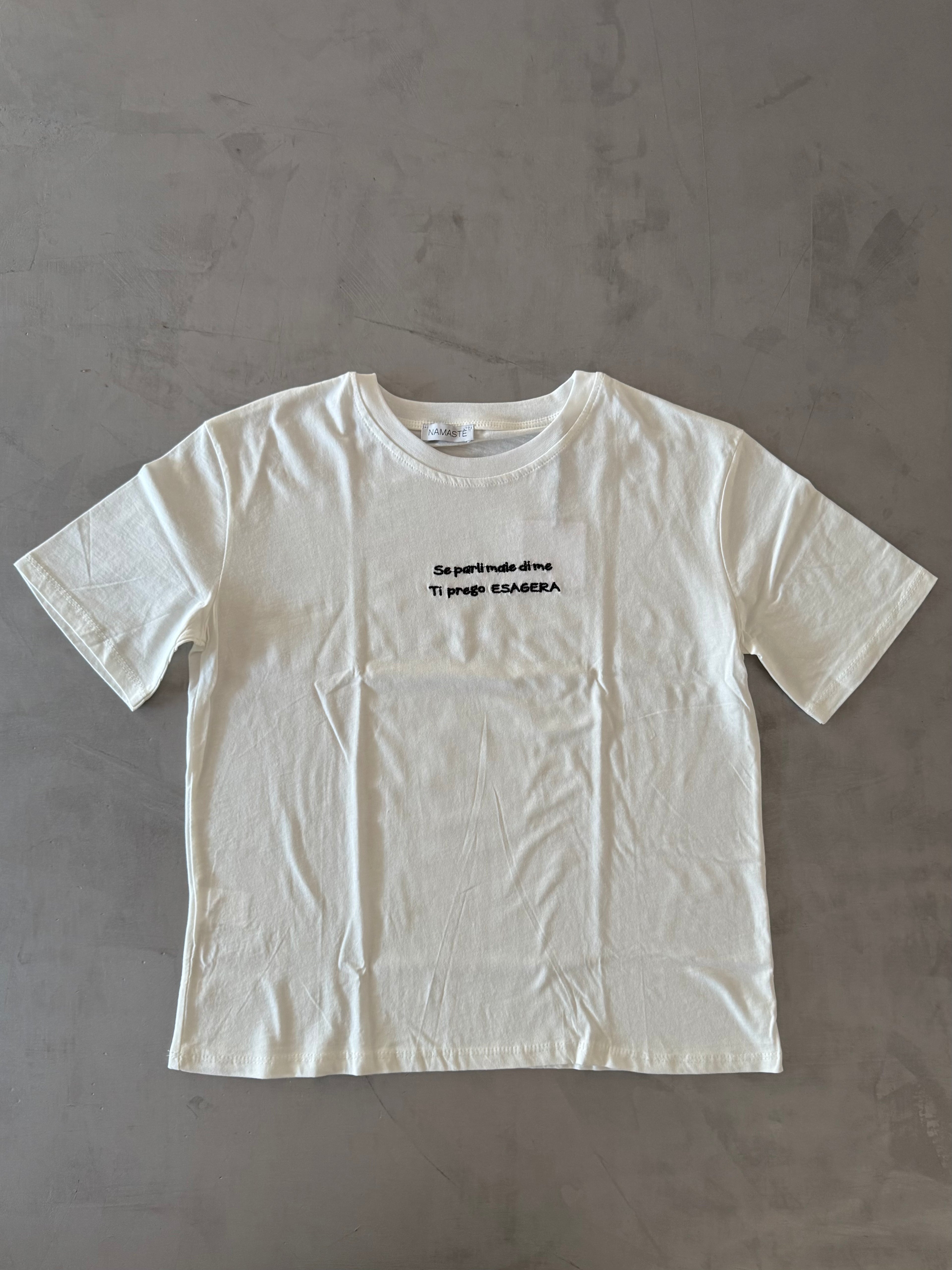 T-shirt a manica corta con frase