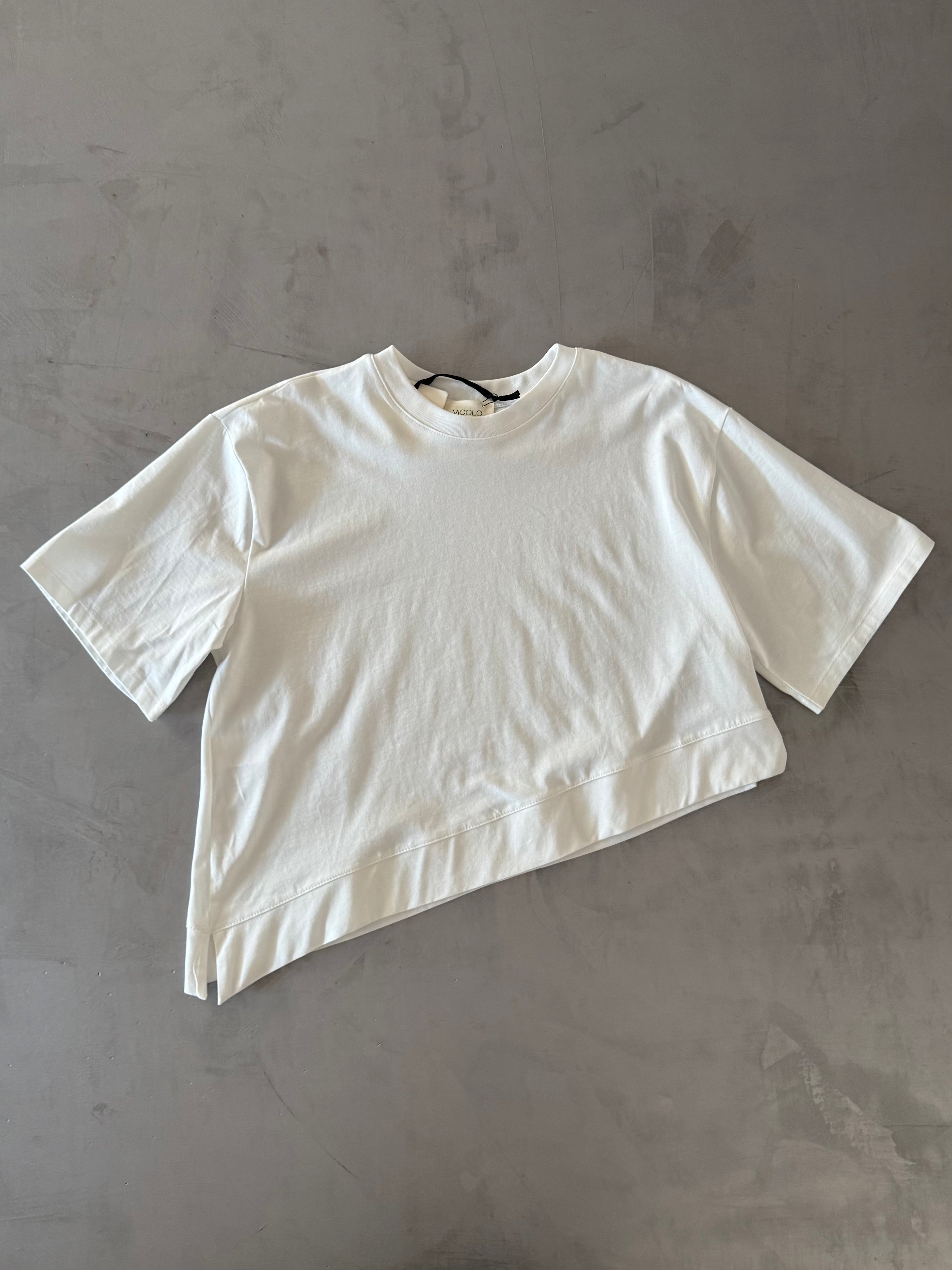 Maglia asimmetrica manica corta Vicolo