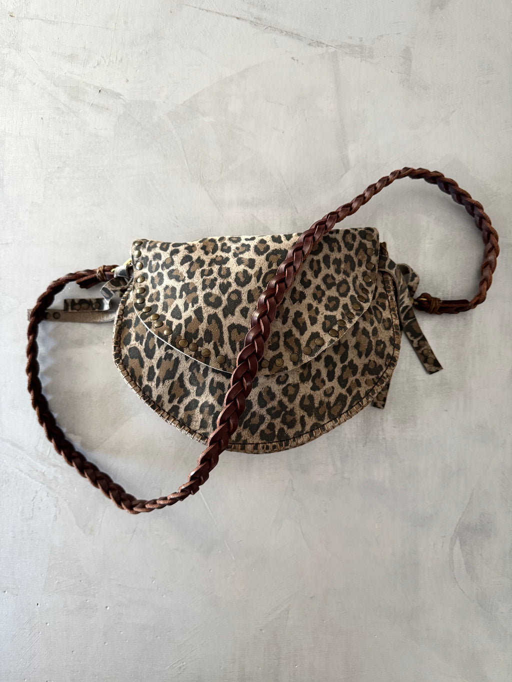 Borsa maculata in pelle stampata