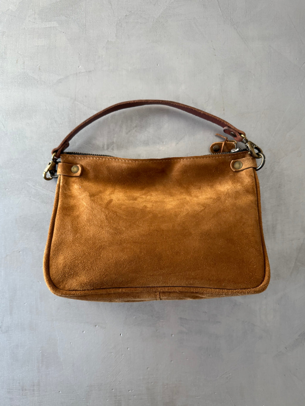 Borsa suede color cognac