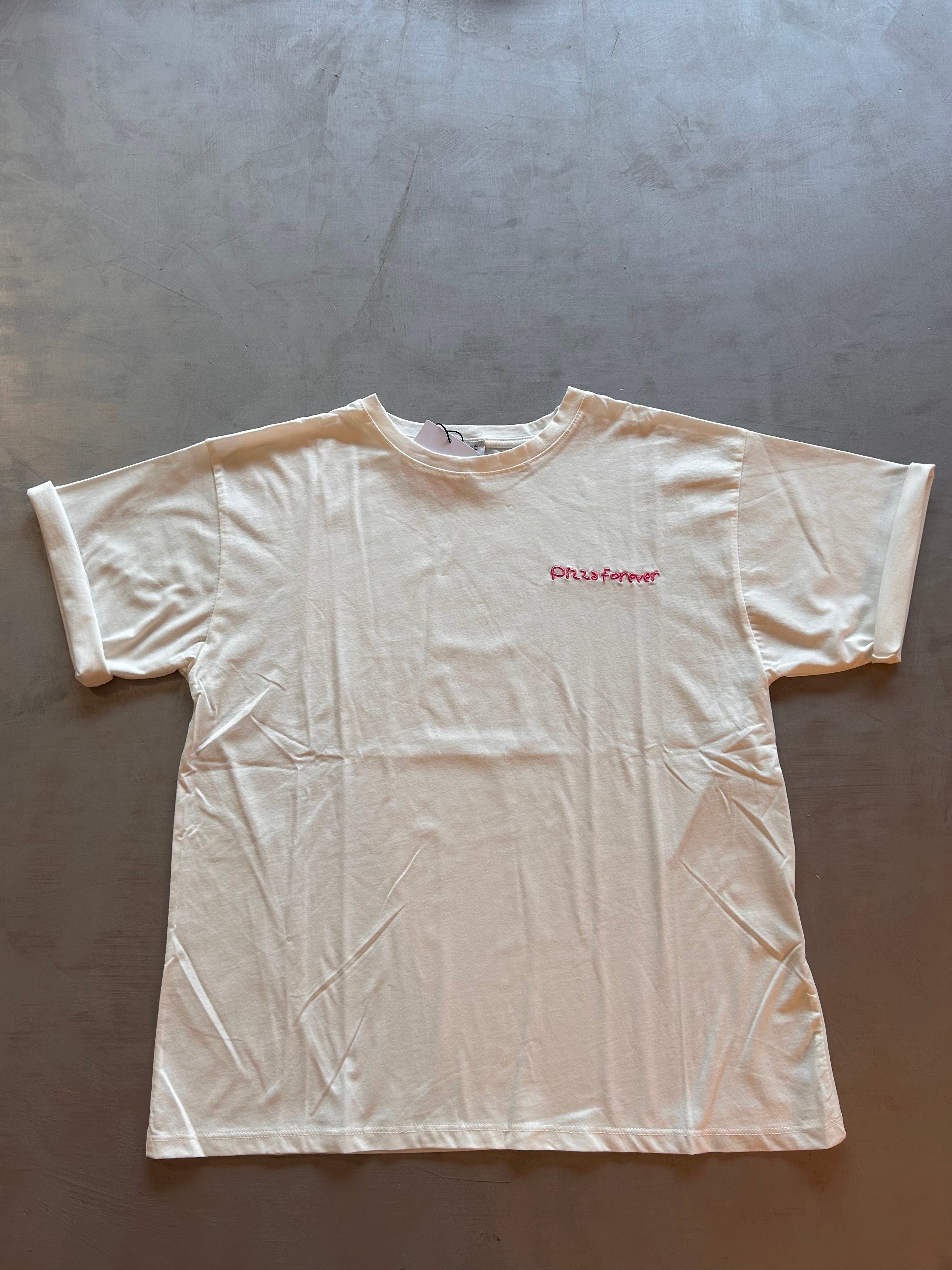T-shirt ricamata Namastè