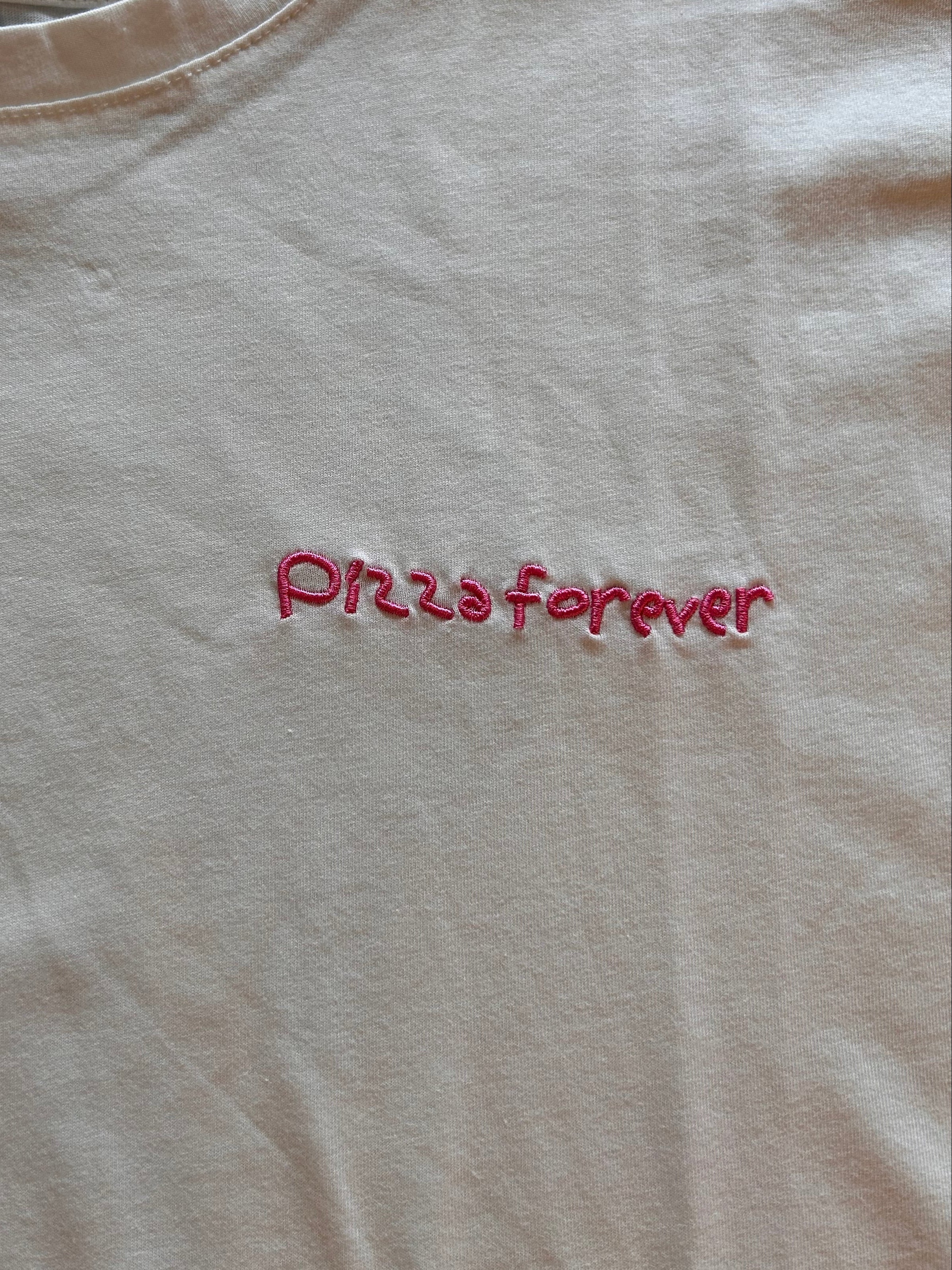 T-shirt ricamata Namastè