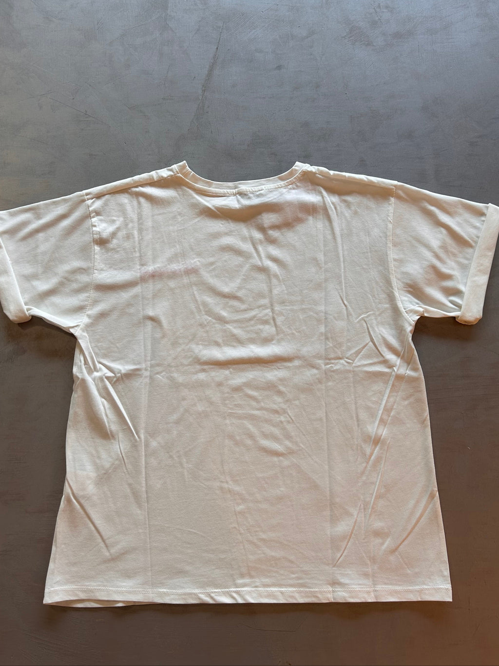 T-shirt ricamata Namastè