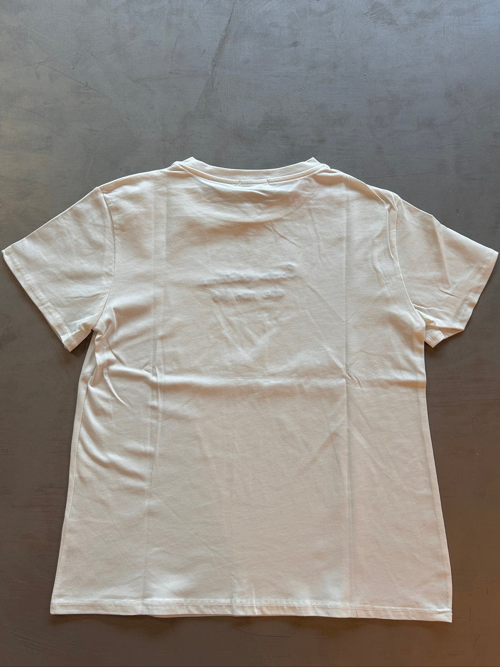 T-shirt ricamata Namastè