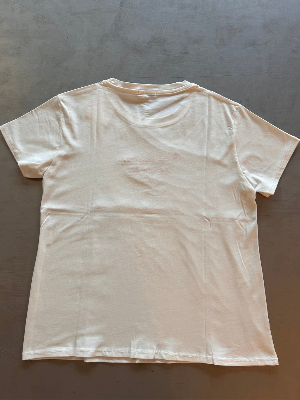 T-shirt ricamata Namastè