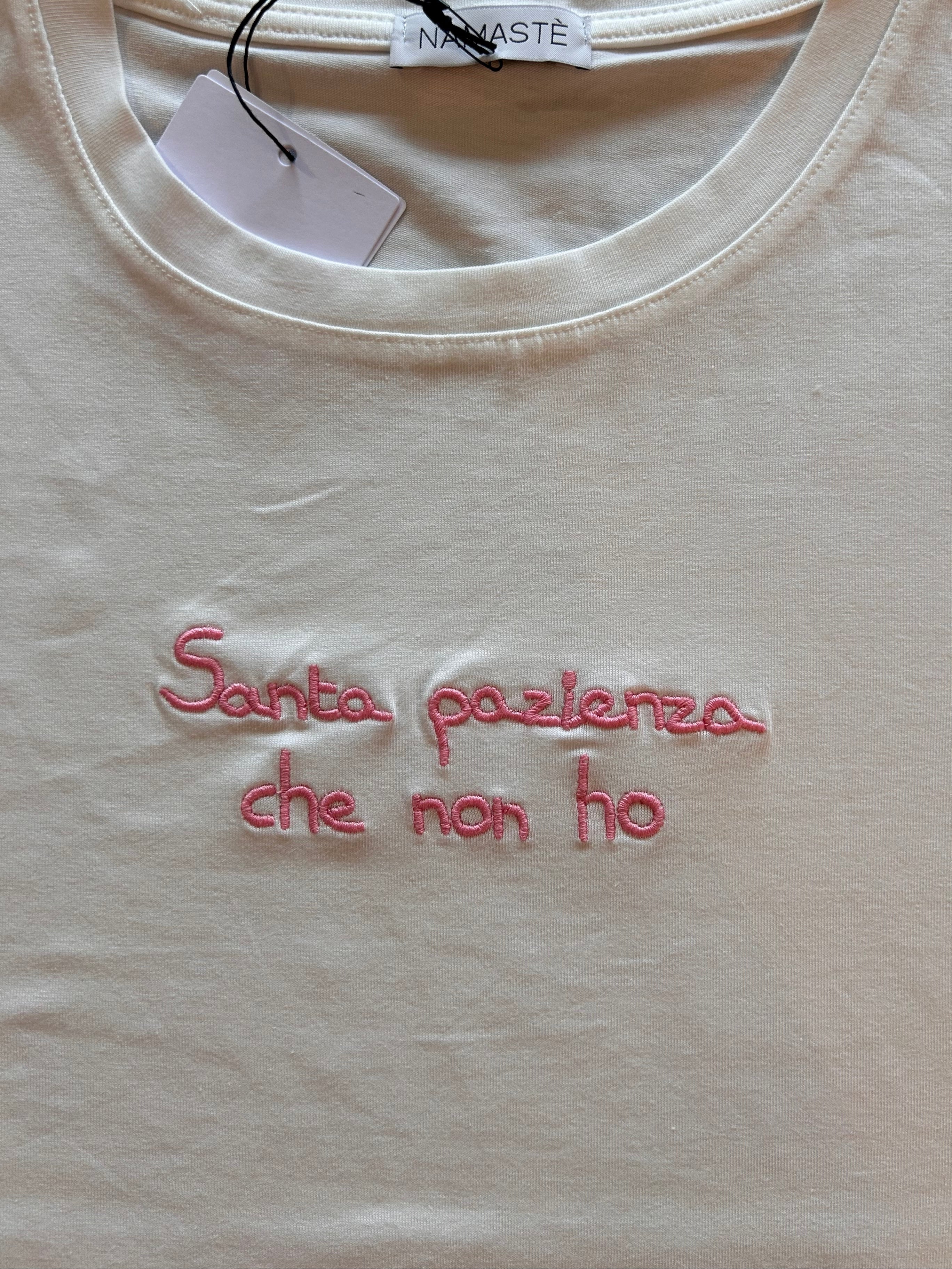 T-shirt ricamata Namastè