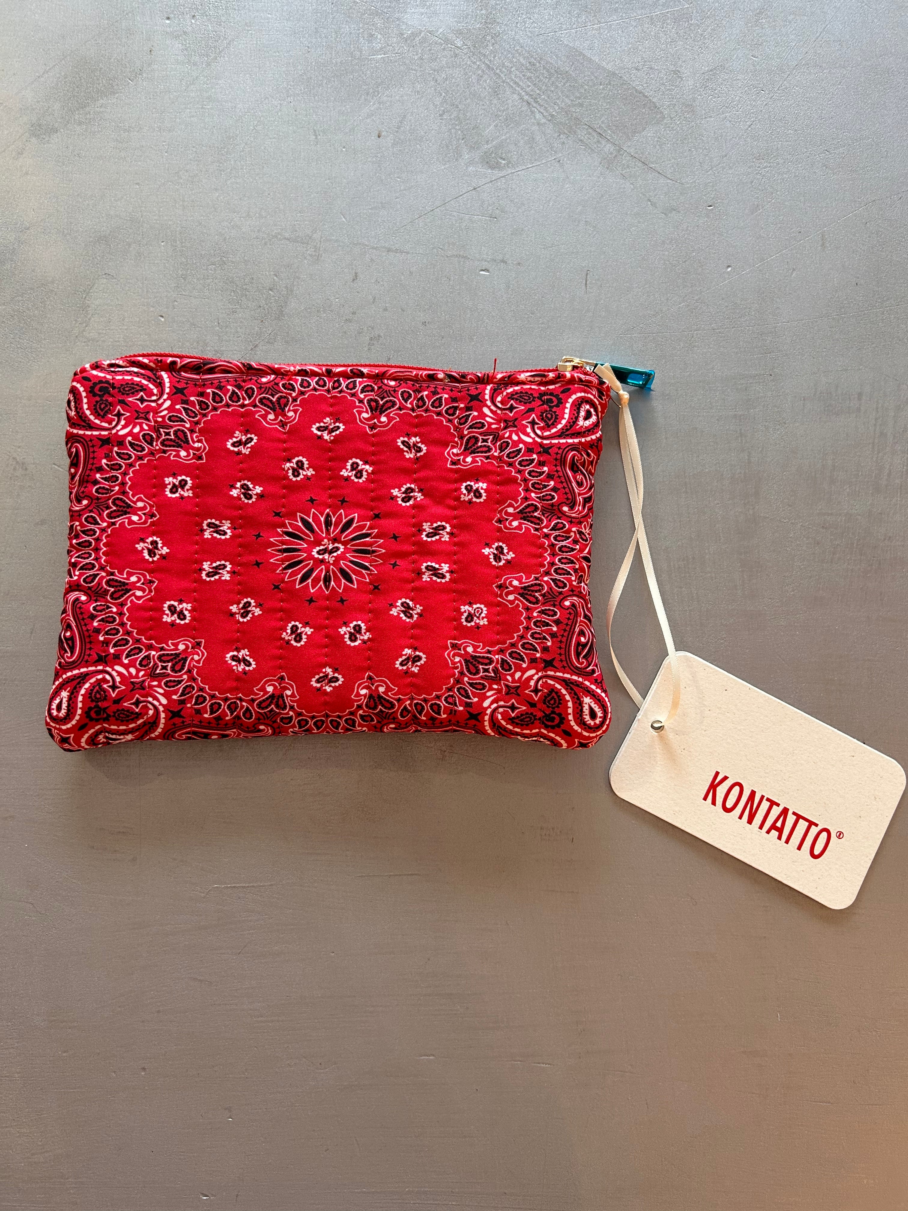 Pochette fantasia Kontatto