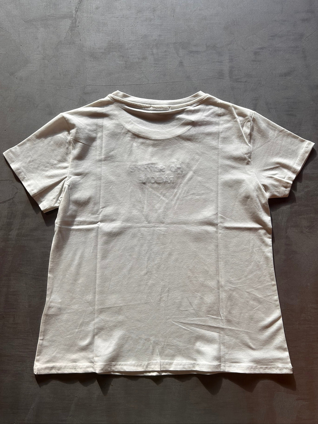 T-shirt ricamata Namastè