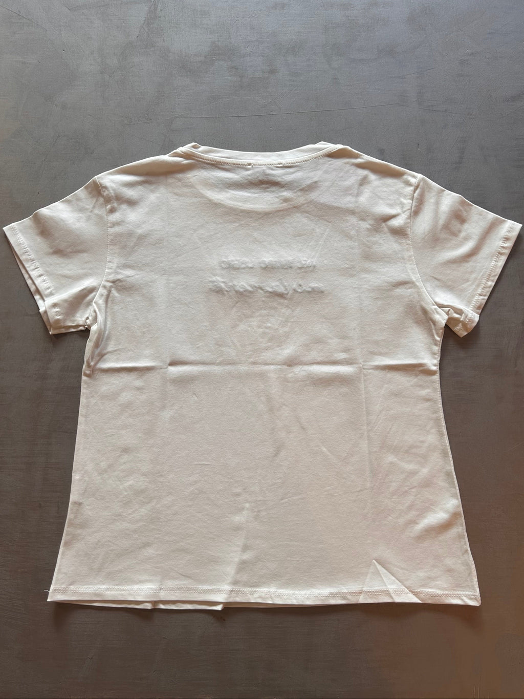 T-shirt ricamata Namastè