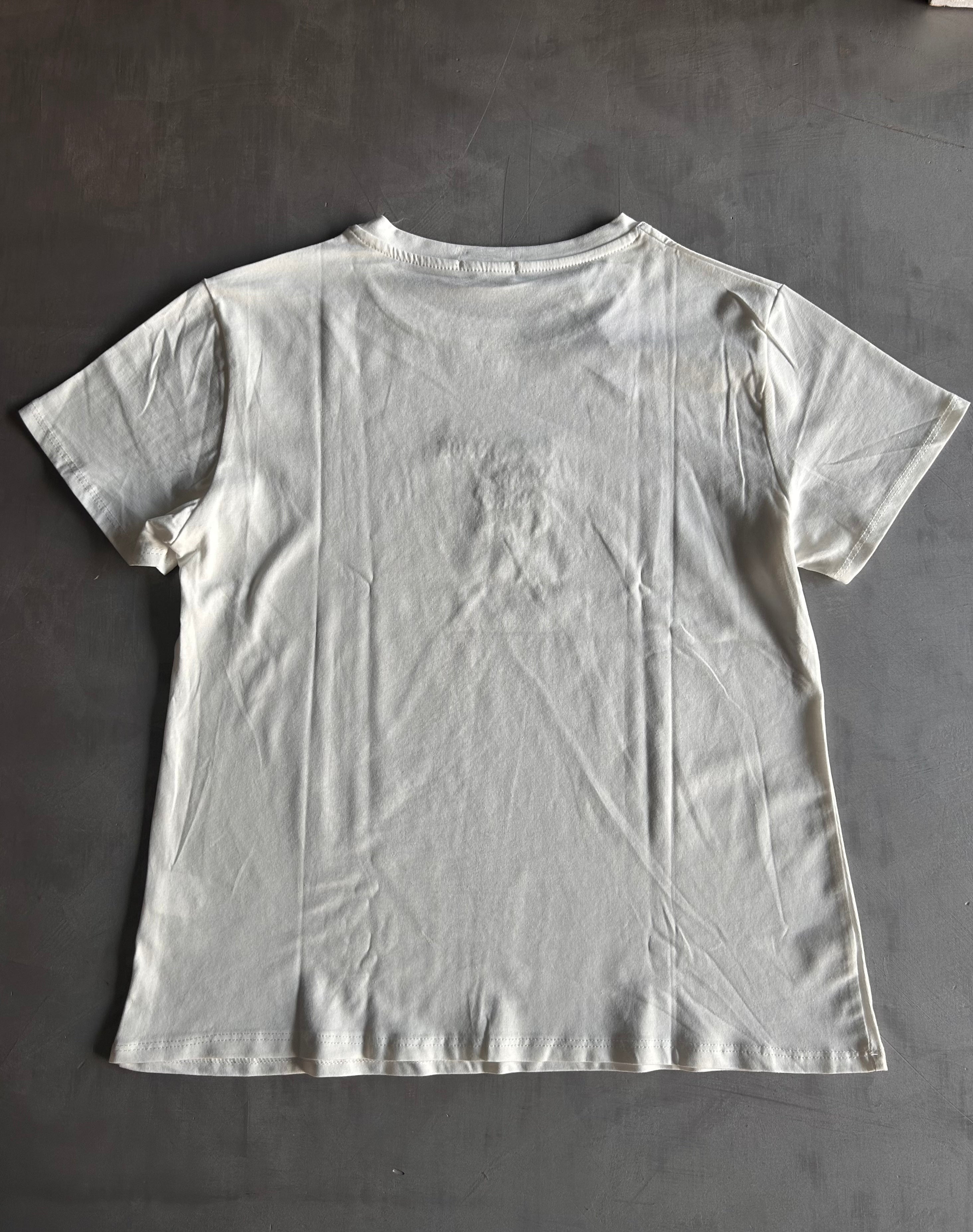 T-shirt ricamata Namastè